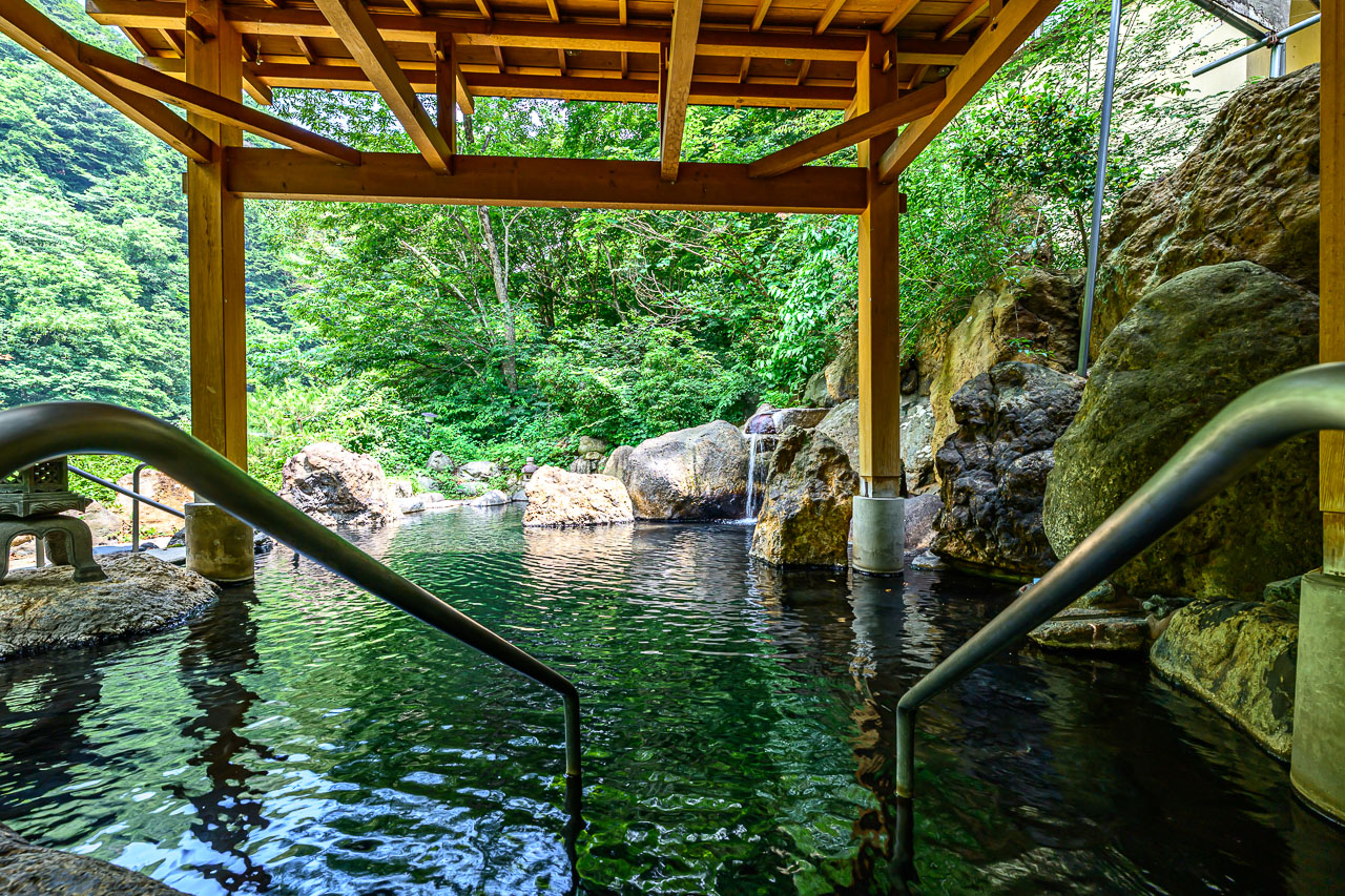 川古温泉 浜屋旅館 — 群馬・みなかみ · 国民保養温泉地に指定される37-38度のぬる湯宿