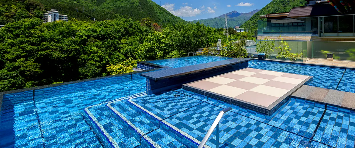 日光きぬ川ホテル三日月 — 日光市・鬼怒川温泉・屋内温水プールのある温泉宿