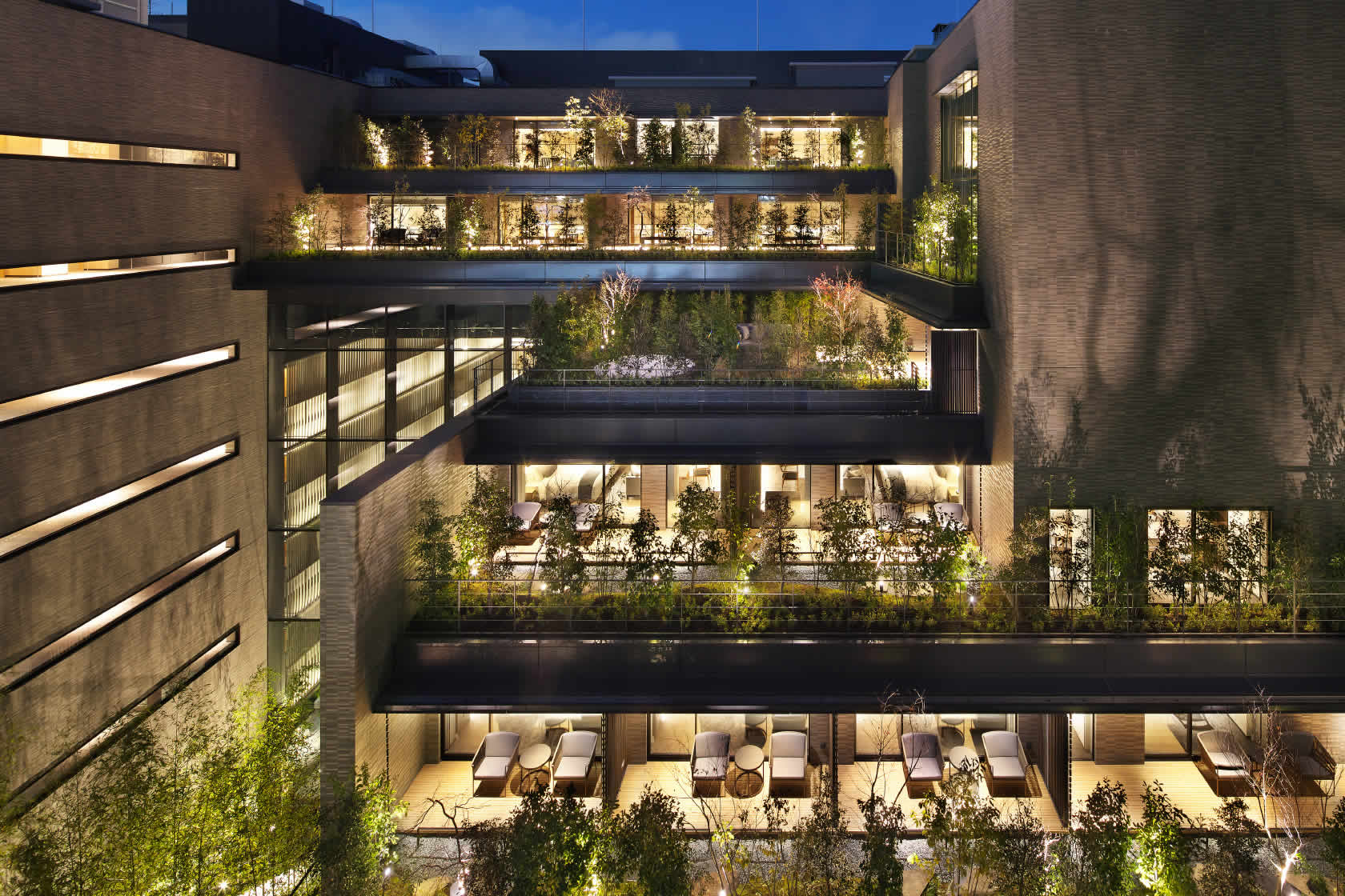 ザ・サウザンド京都 — 京都市下京区 · JR京都駅から徒歩2分、2019年開業のフルサービスホテル