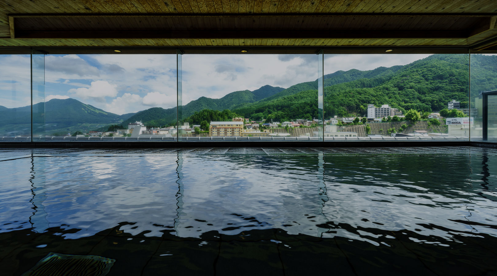 あぶらや燈千 — 湯田中温泉 · 湯田中駅徒歩7分、貸切風呂とフォンデュ会席の家族向け旅館