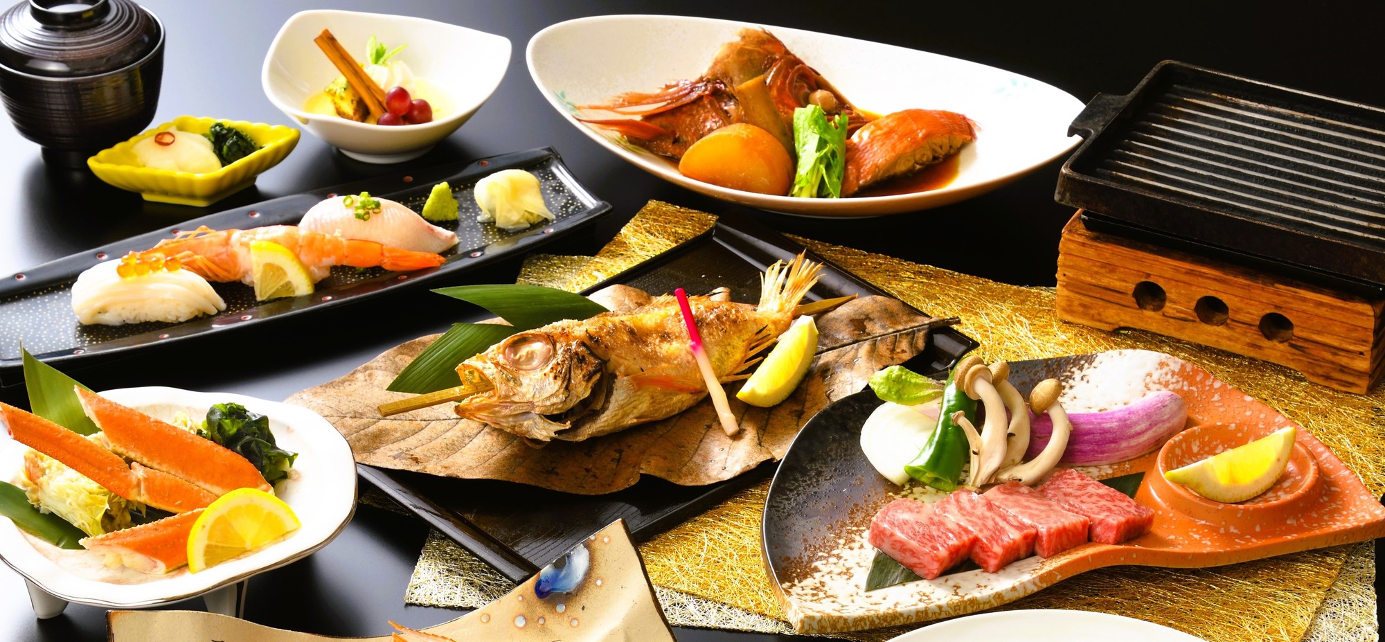 休暇村妙高 — 新潟・妙高高原 · 妙高産コシヒカリのおにぎり朝食を持つ高原リゾート
