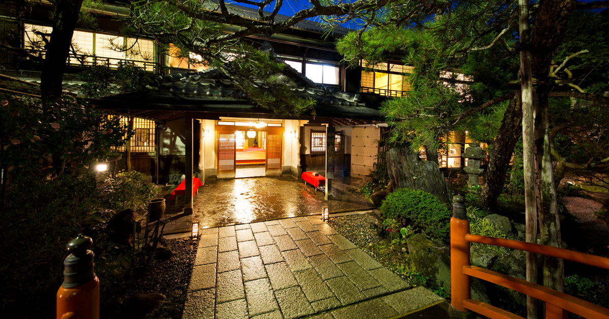 あまみ温泉 南天苑 — 大阪・河内長野天見 · 辰野金吾設計の登録有形文化財と三千坪の日本庭園