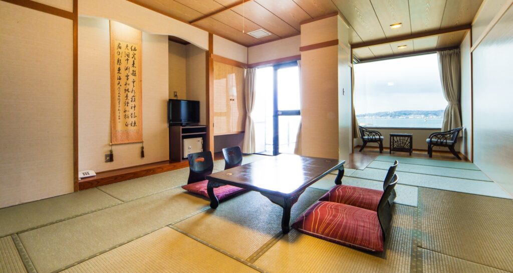 旅館おとは — 愛知県南知多町日間賀島 · 海に面した和室、日間賀島西港から徒歩2分
