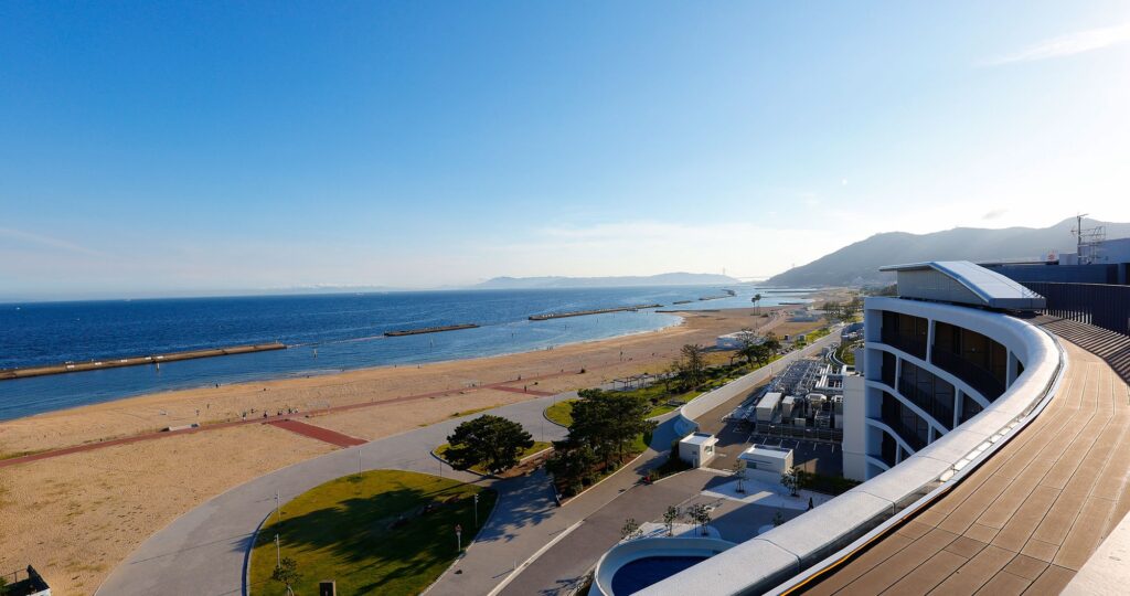 神戸須磨シーワールドホテル — 神戸市須磨区・須磨海岸 · 2024年開業、全室オーシャンビューの水族館オフィシャルホテル