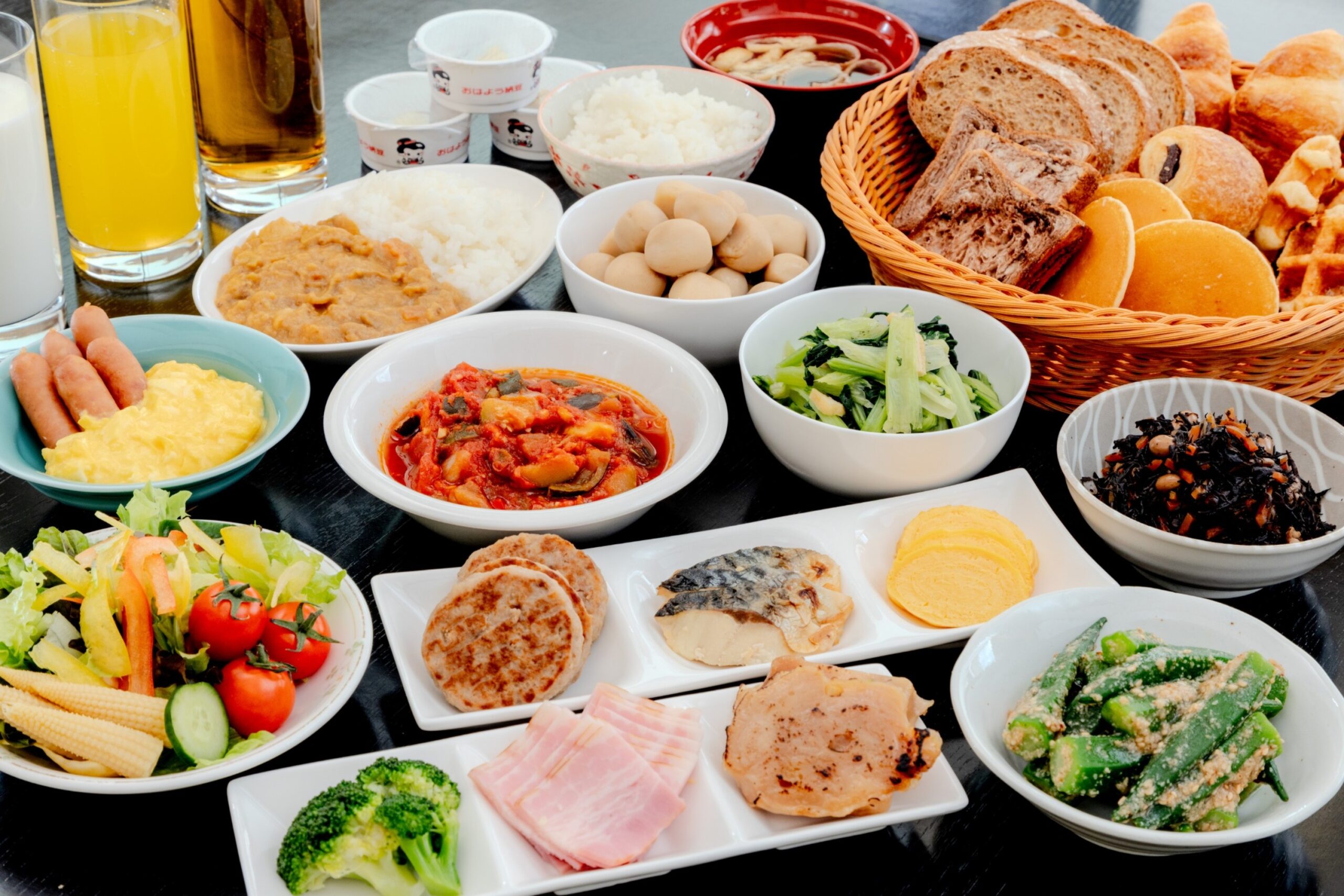 自由旅クラブ 木曽 三河家 — 長野県木曽町福島 · 約25品が並ぶ無料の朝食バイキング