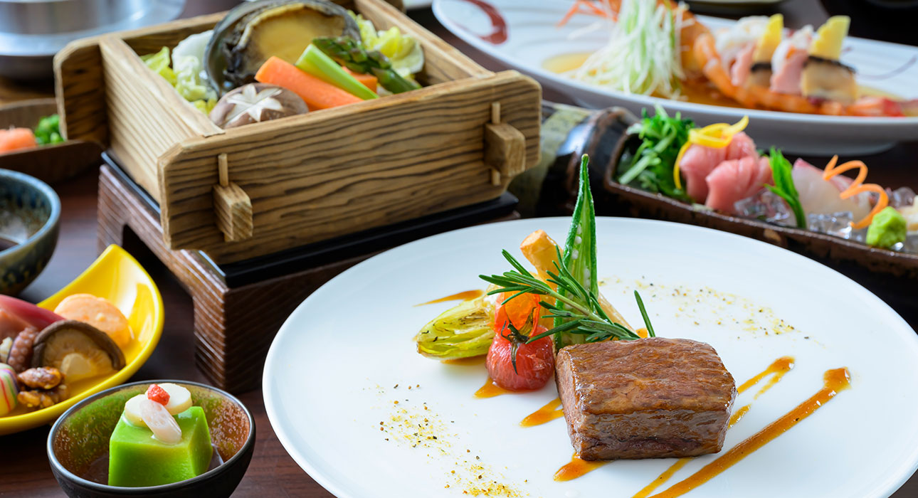 天童ホテル — 山形県天童市鎌田本町 · 山形の旬の食材を使った会席料理(公式サイト掲載写真)