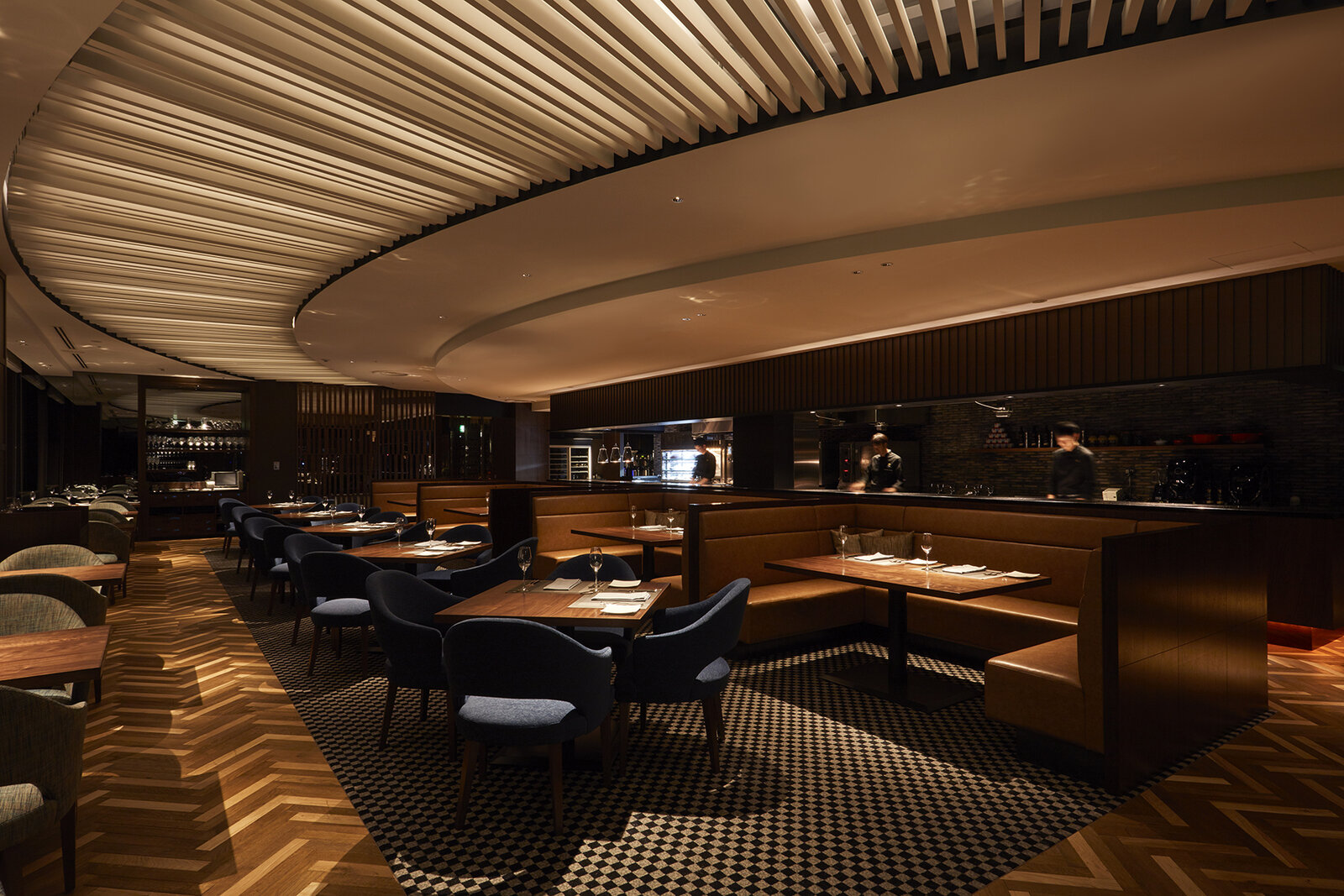 グランドニッコー東京 台場 — 30階 The Grill on 30th · キッズプレートとキッズコースがあるグリルダイニング