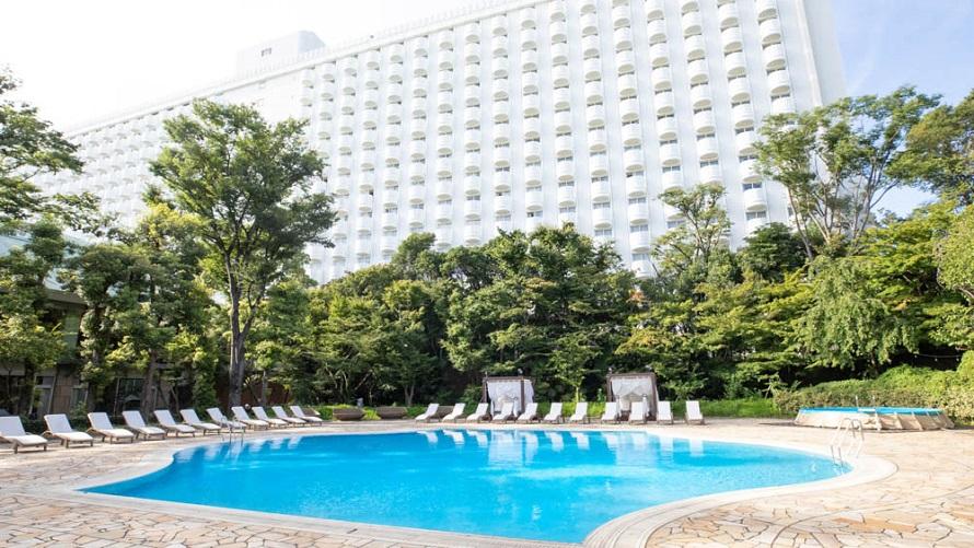 グランドプリンスホテル新高輪 — 東京都港区高輪・日本庭園内の夏季限定ダイヤモンドプール